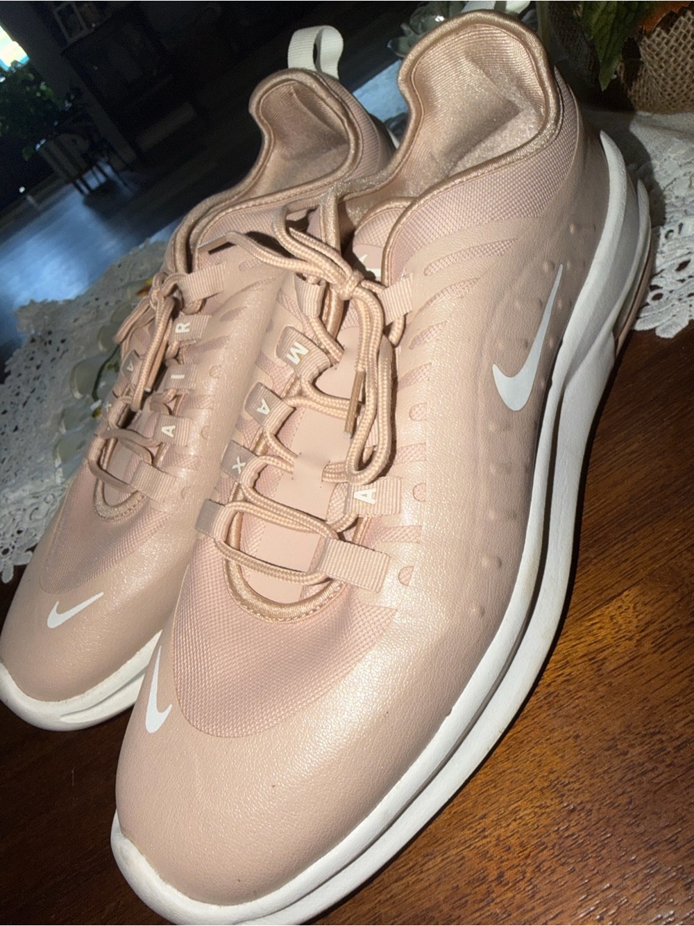 Nike Air Max Axis Sneaker Women's Size 11 Particle Beige
